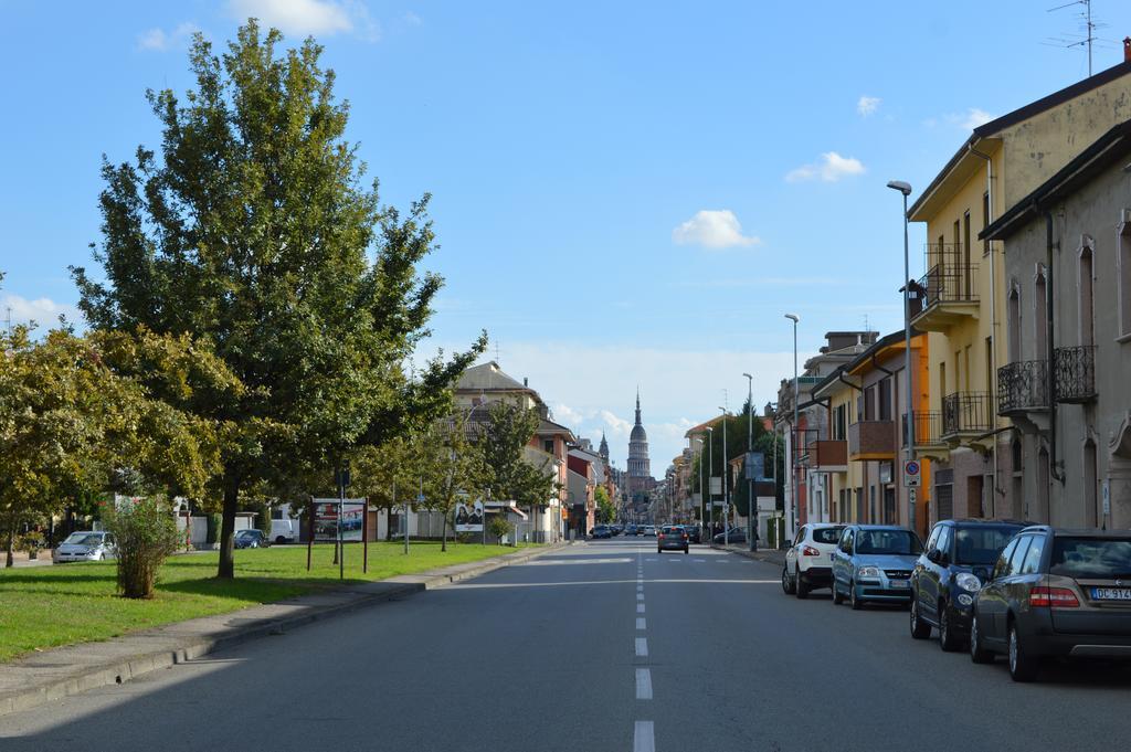 Il Corso Bed & Breakfast Novara Exterior photo